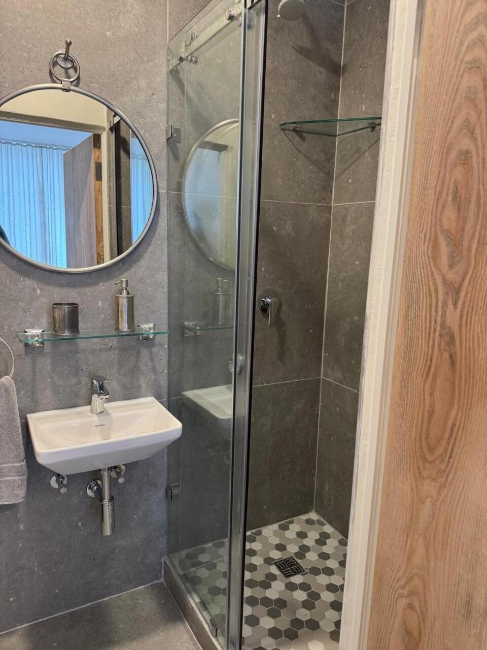 803 Winston Place Apartment Cape Town