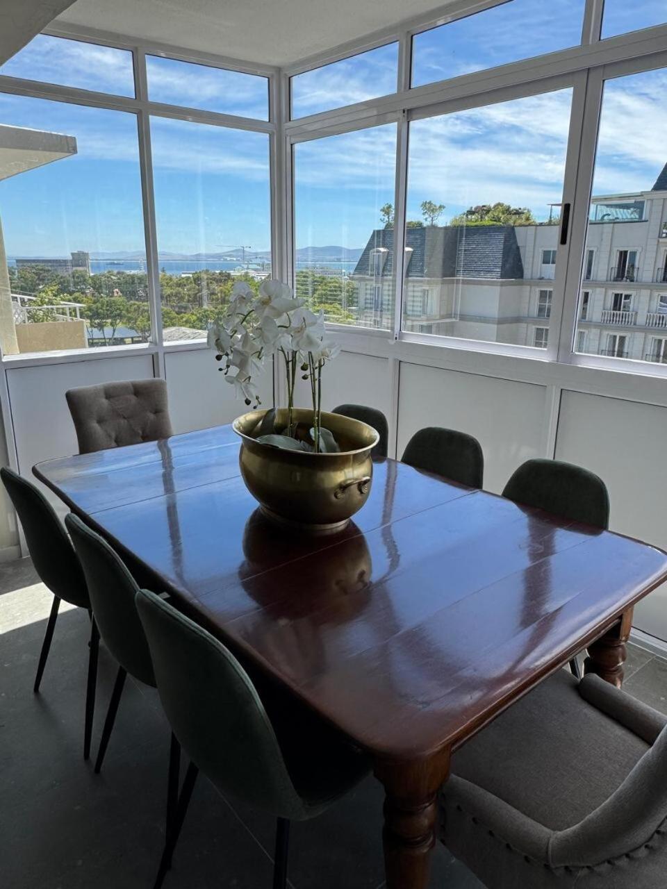 Apartment 803 Winston Place Cape Town